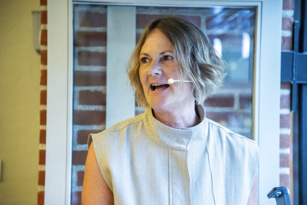 Gitte Olsen holder tale